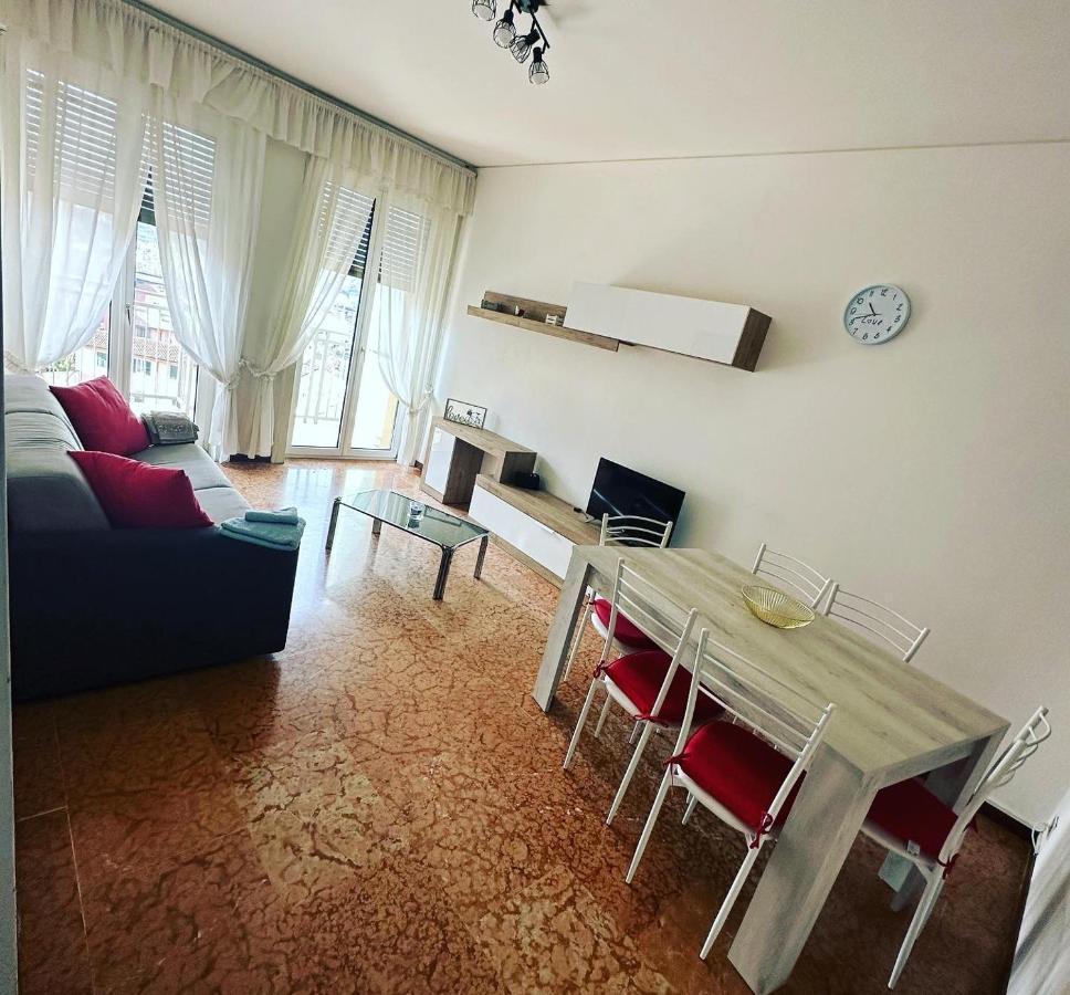 Love Loft Casa Vacanza Lecco Exterior foto