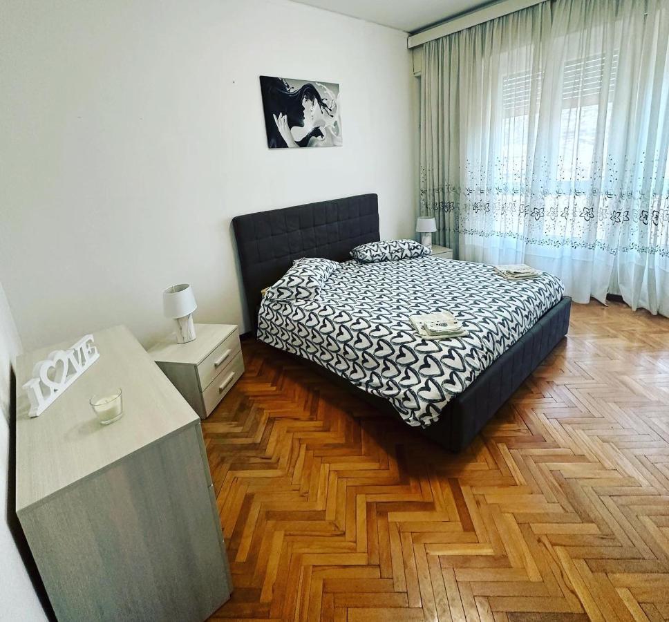 Love Loft Casa Vacanza Lecco Exterior foto